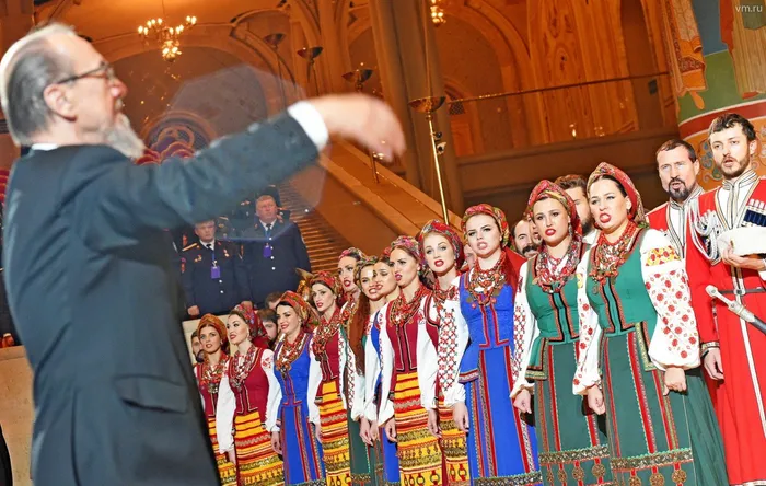 хор