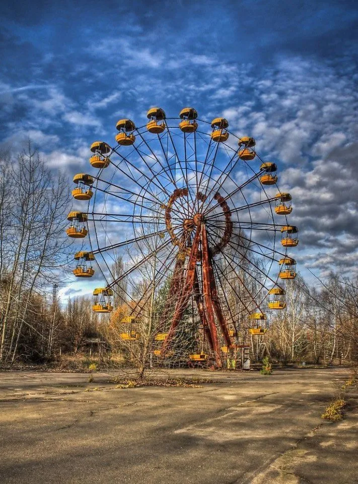 b2590e03a456571d98d48862d75515b5--chernobyl-nuclear-power-plant-world-photo
