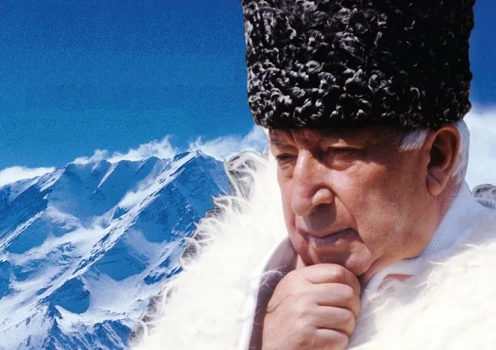 гамзатов